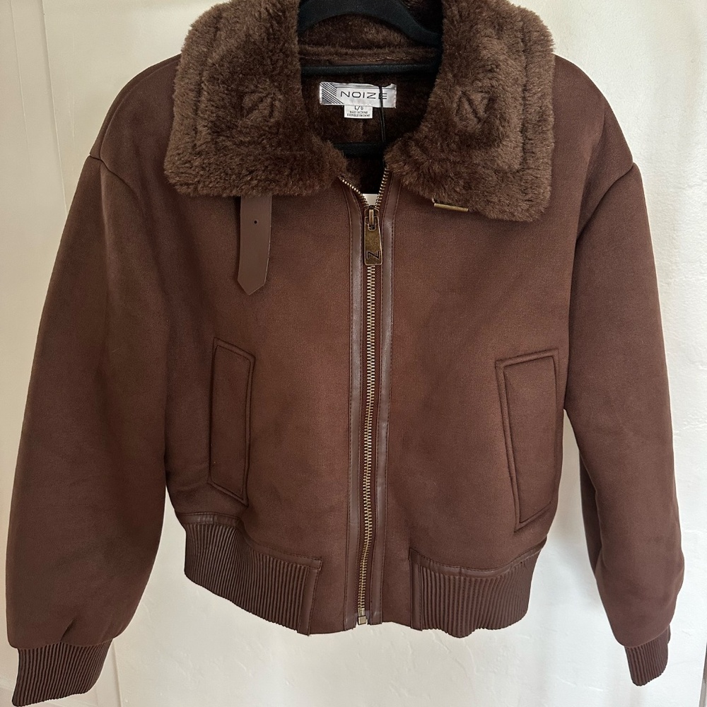 NOIZE CROPPED VEGAN SUEDE BOMBER